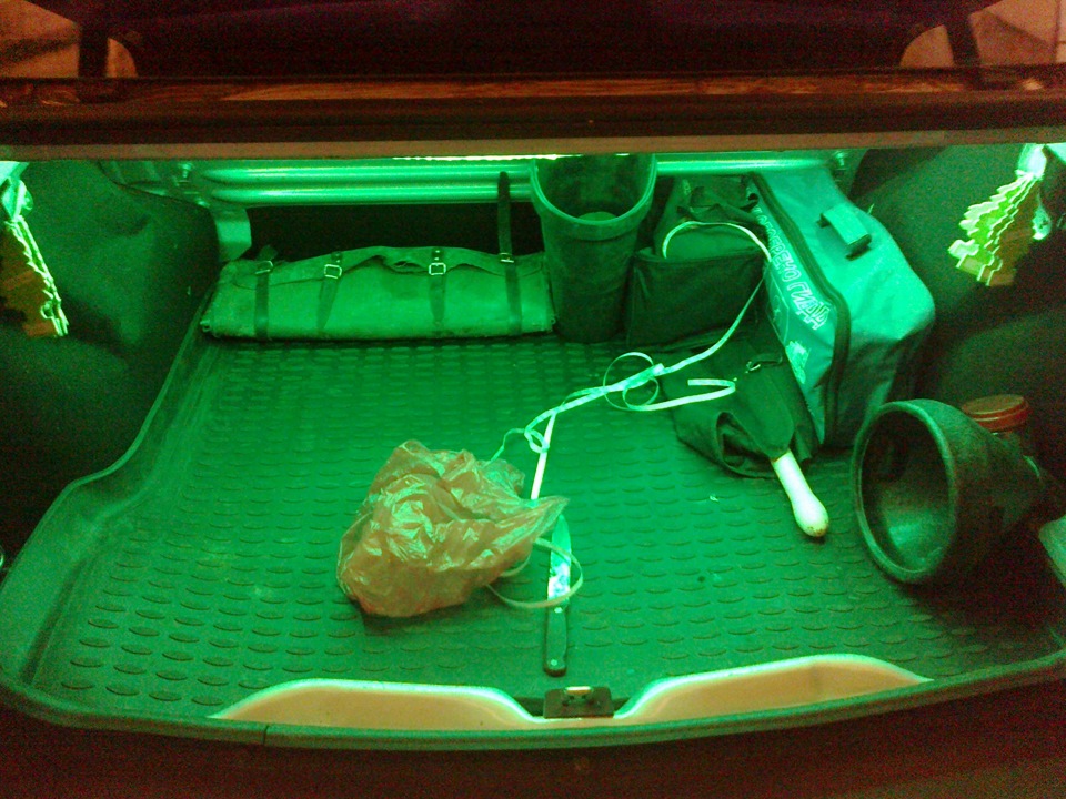 Подсветка багажника Рено Логан. Освещение багажника Рено Логан 1. Подсветка багажника Рено Симбол. Подсветка багажника рено