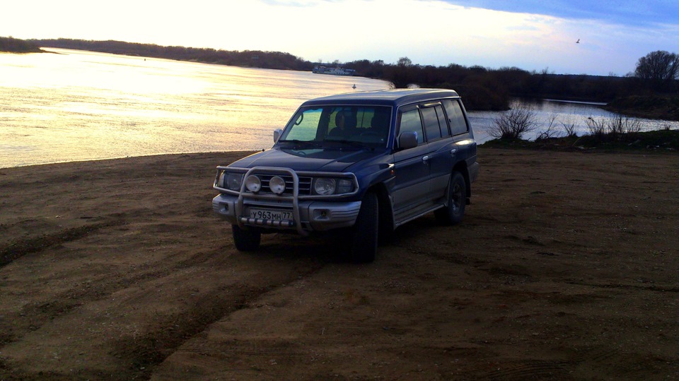 Mitsubishi Pajero (2G) 3.0 дизельный 1997 | Синий танк на DRIVE2