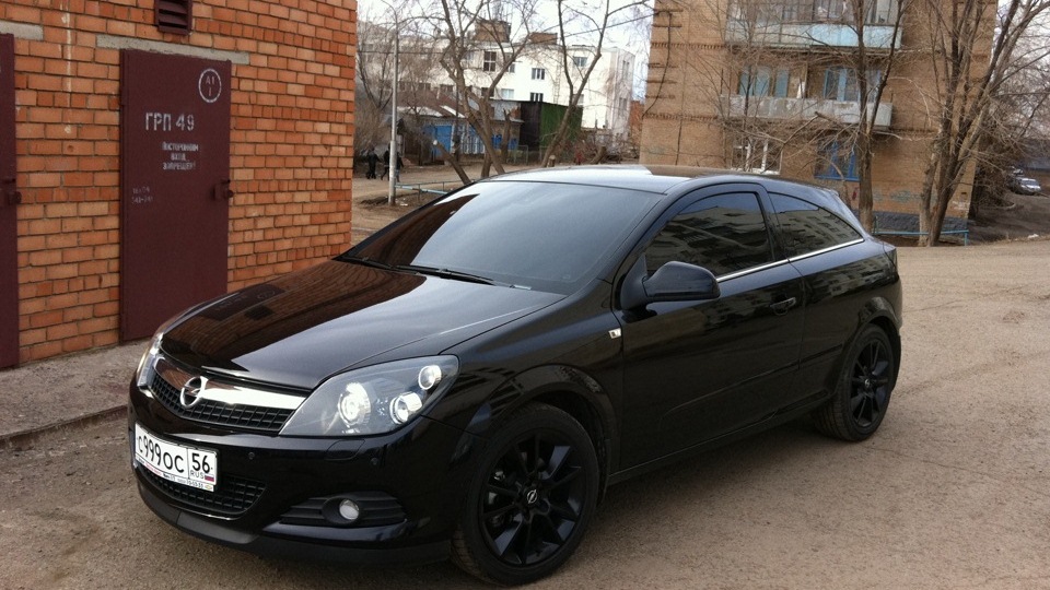 Opel Astra h 2007 черная