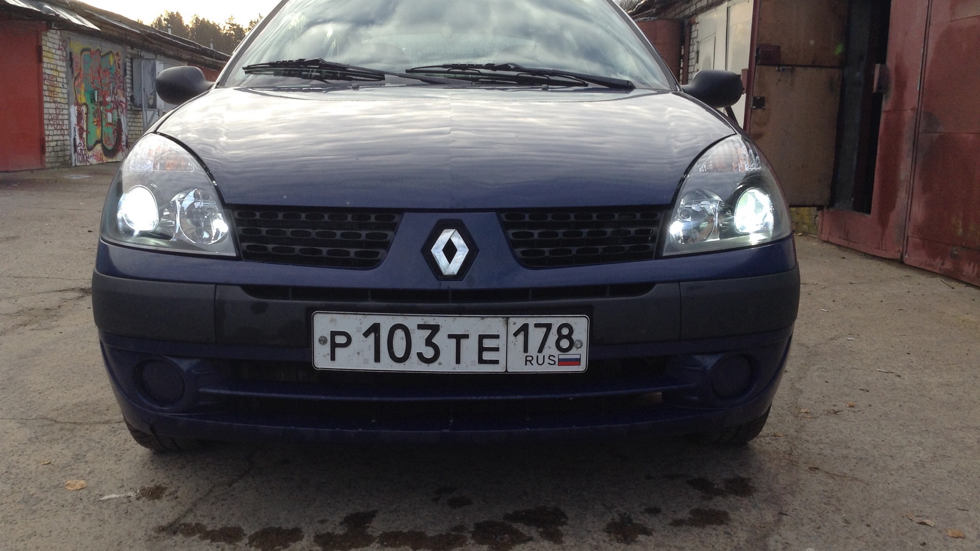 Renault Symbol 1.4 бензиновый 2002 | на DRIVE2