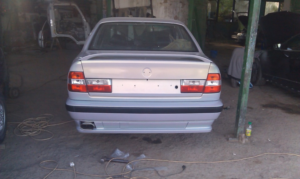 Покраска в хамелеон Mipa — BMW 5 series (E34), 4,4 л, 1993 года ...