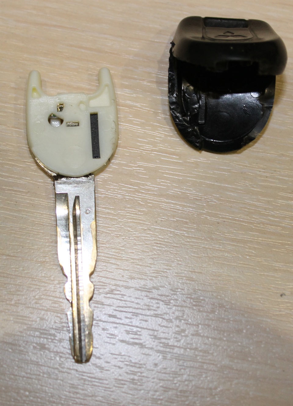 Пересадка чипа — Mitsubishi Pajero Pinin, 2 л., 2004 года | своими ...