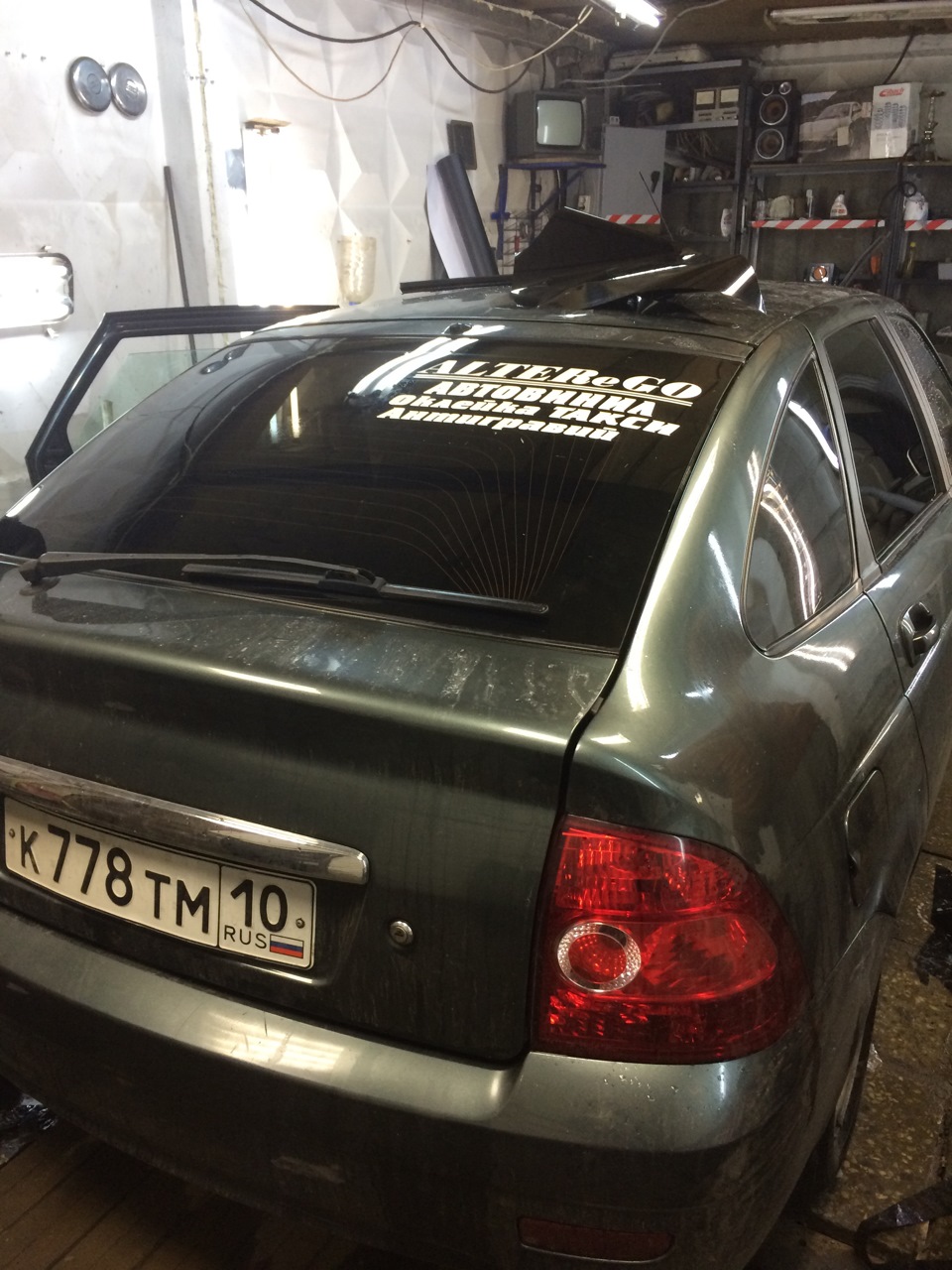 Перетонировал зад и лоб закатал в хамелеон — Lada Приора хэтчбек, 1,6 л ...