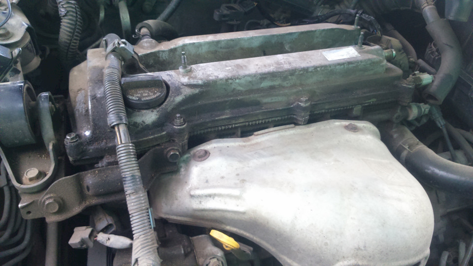 Замена прокладки под крышкой клапанов. — Toyota Camry (XV30), 2,4 л ...