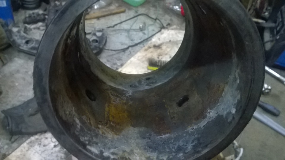 И корпус мотора внутри во рже — Suzuki Escudo (1G)