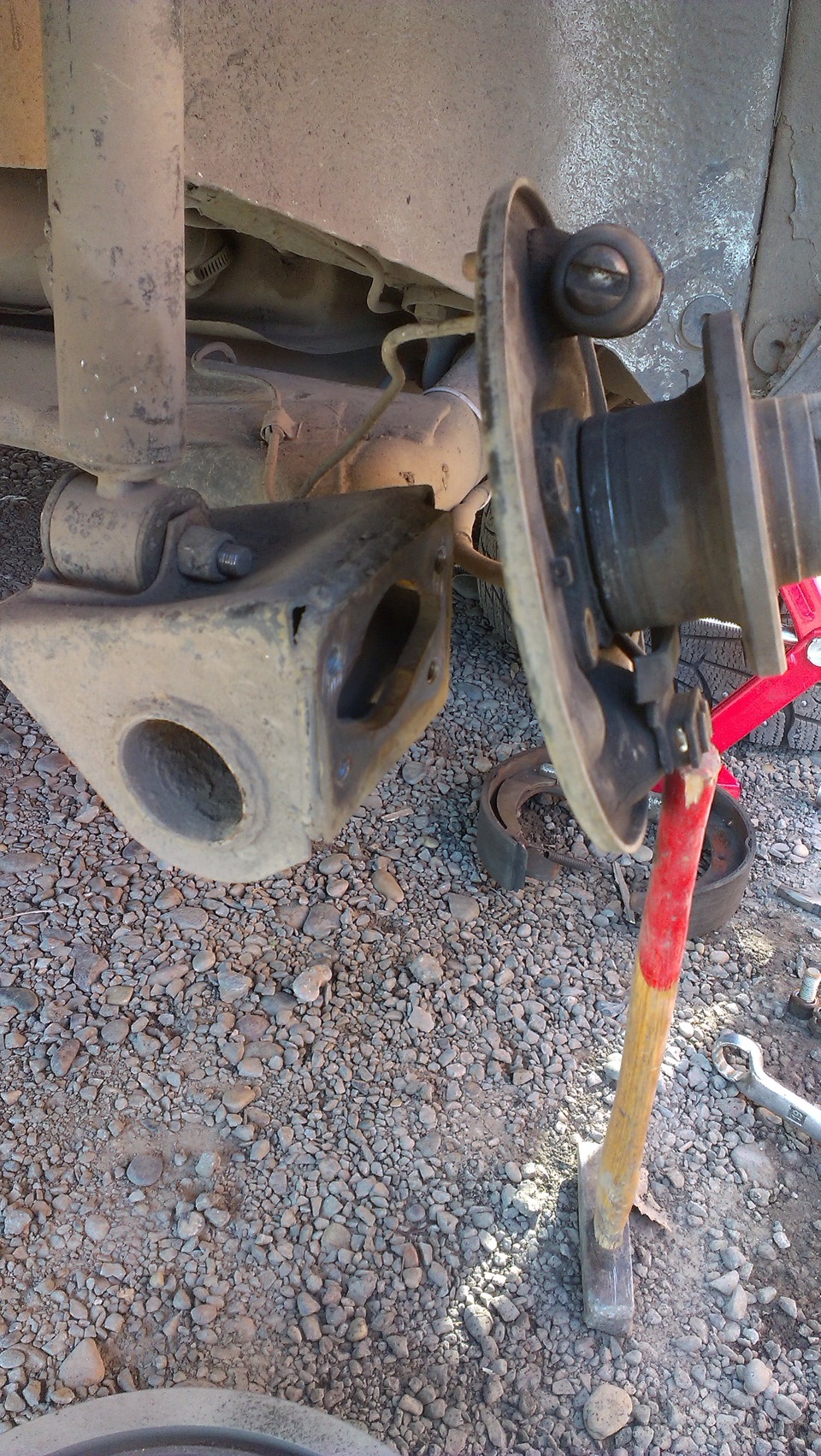 Как сделать отрицательный развал. Как сделать отрицательный развал. Развал кривого колеса 2107. Как сделать отрицательный развал. Отрицательный развал задних колес ваз 2108.