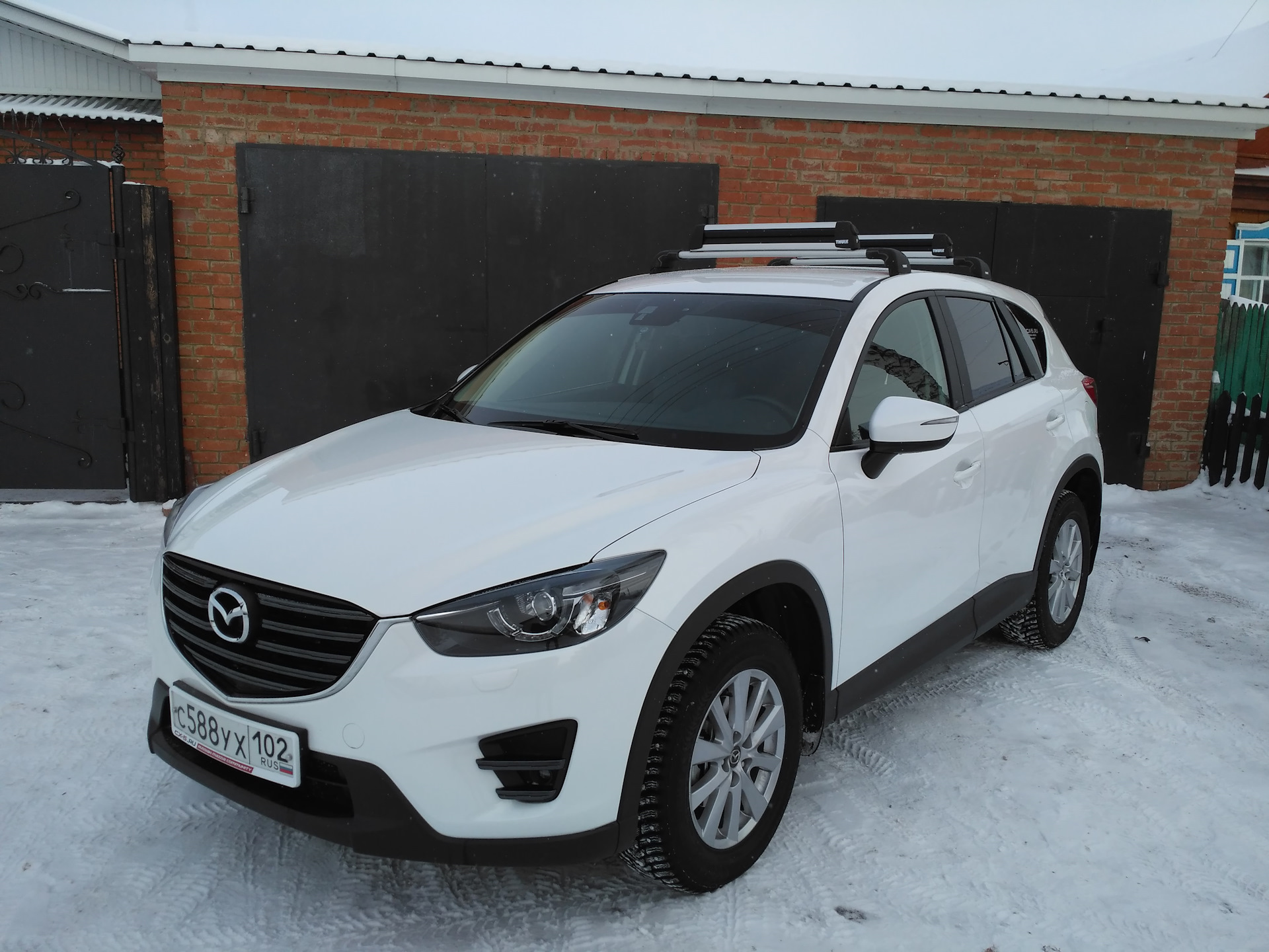 Рейлинги сх5. Мазда сх5 с рейлингами. Поперечины Mazda CX 5. Mazda CX-5 С рейлингами. Mazda cx5 Thule WINGBAR.