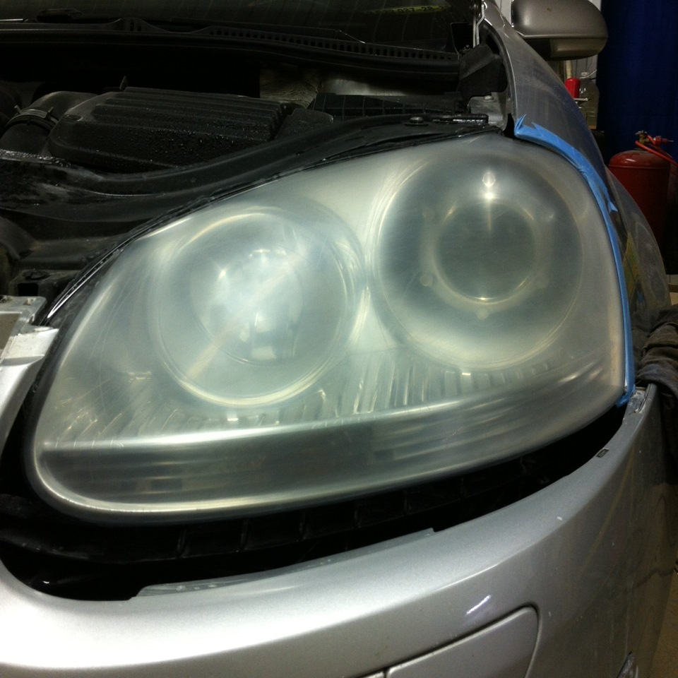 VW Jetta MK5  the installation of the lenses