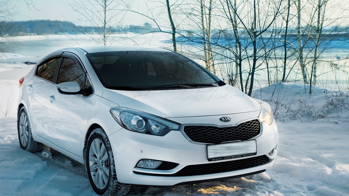 Kia Cerato 2013 белая