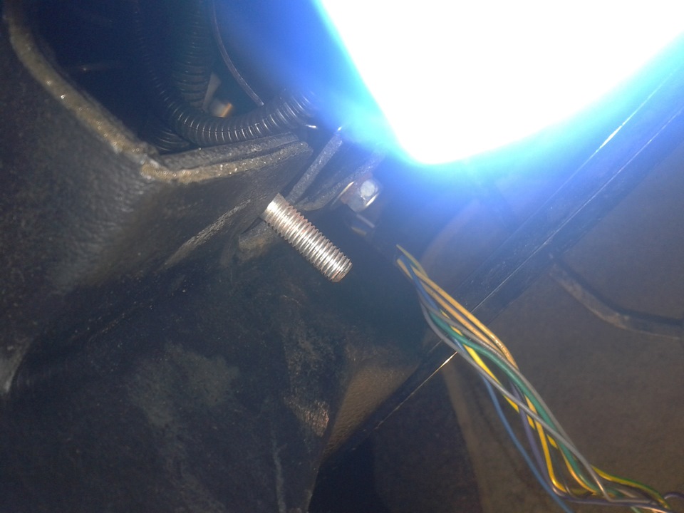 Болт рулевой колонки — ГАЗ 3110, 4,3 л, 2009 года | поломка | DRIVE2