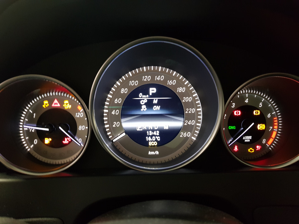 Как разобрать панель w204