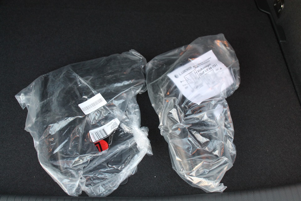 1. Коврики и брызговики LLocker, все как у всех. — Volkswagen Golf Mk7 ...