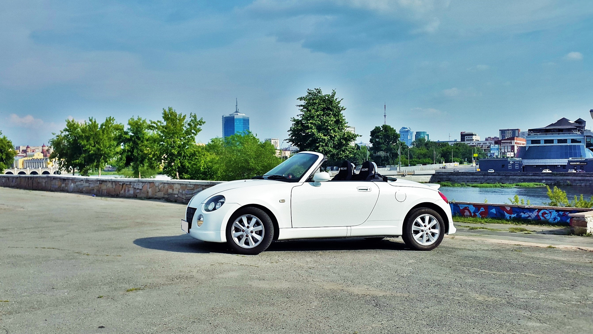 Daihatsu Copen (1G) 0.7 бензиновый 2005 | Кабриолет ВсеСезонка) на DRIVE2