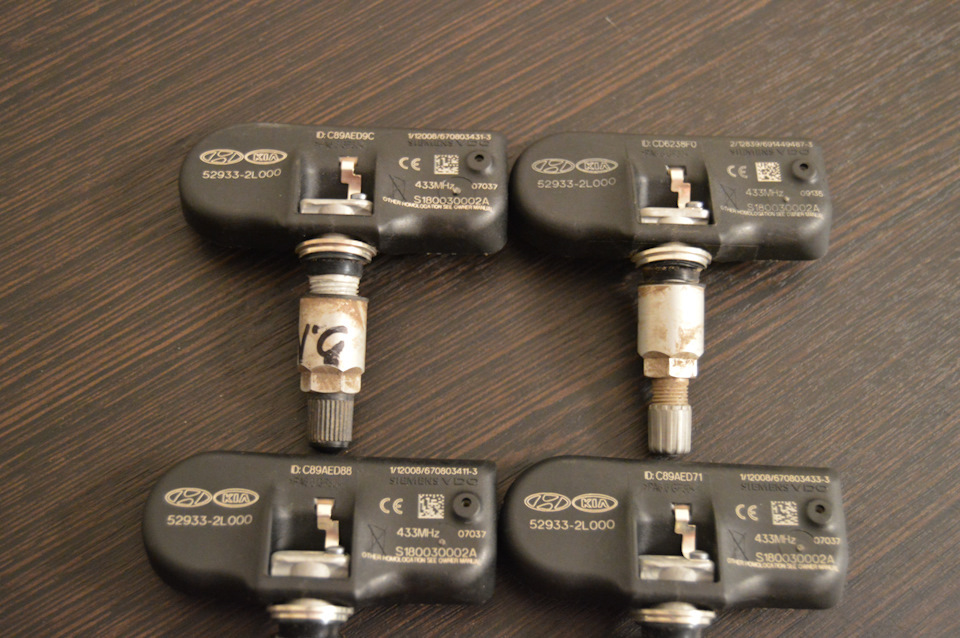 529332L000 ОБРАТНЫЙ КЛАПАН ШИНЫ КОЛЕСА KIA HYUNDAI | Запчасти на DRIVE2