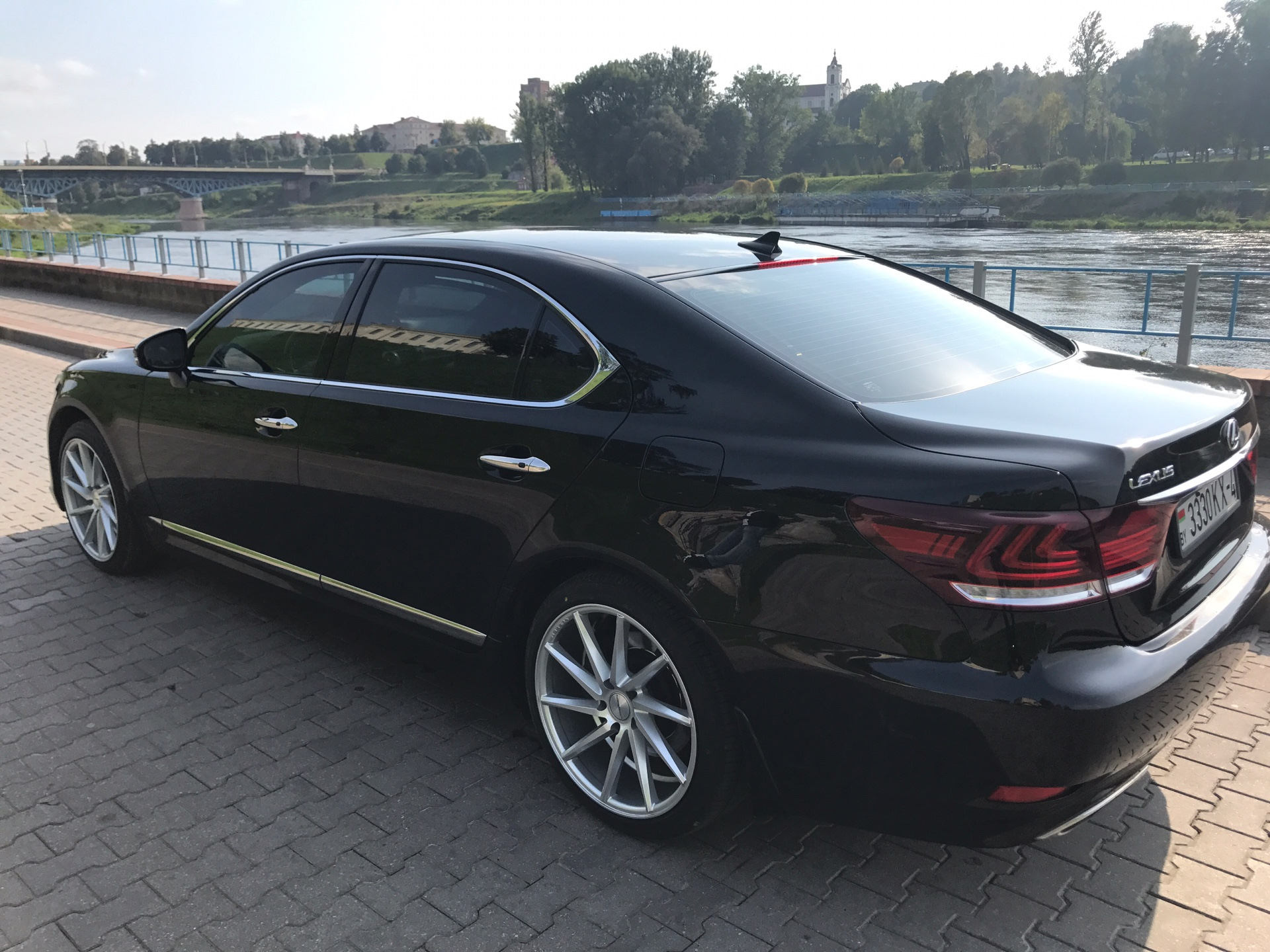 Фото лексус лс 460 тюнинг Lexus LS460 & Vossen CVT - RacingParts на DRIVE2
