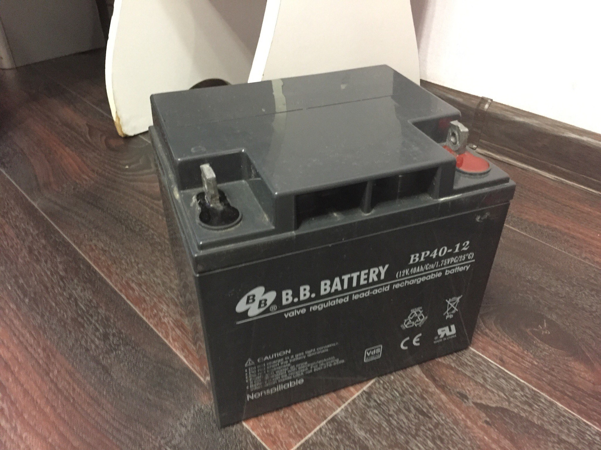Battery 40. АКБ bp40. Аккумулятор bp40-12. Аккумулятор 12 вольт маленький b.b.Battery. Аккумулятор b.b.Battery bp12-12 536931.