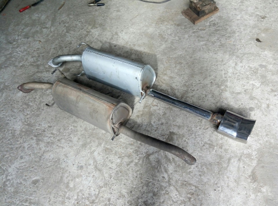 Новый глушитель, стронгер заместь резонатора и старая насадка на глушак ...