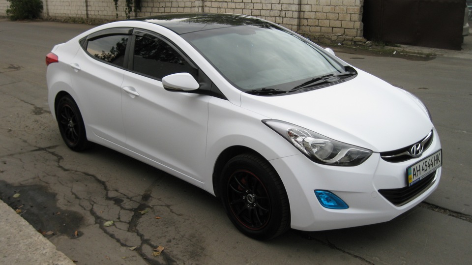 Hyundai elantra drive2