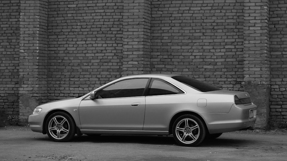 Honda Accord Coupe Drive2