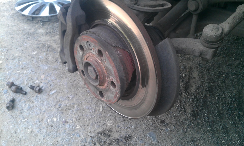 Лопнул тормозной диск! — Volkswagen Transporter T4, 2 л., 2002 года ...