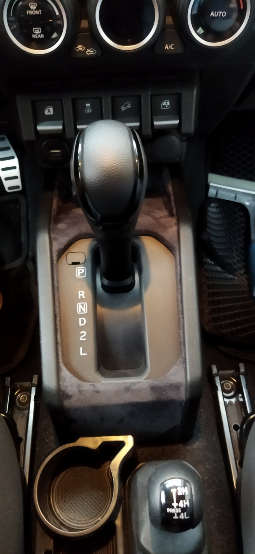 Ещё ракурс. Вживую смотрится лучше чем на фото. — Suzuki Jimny (4G)