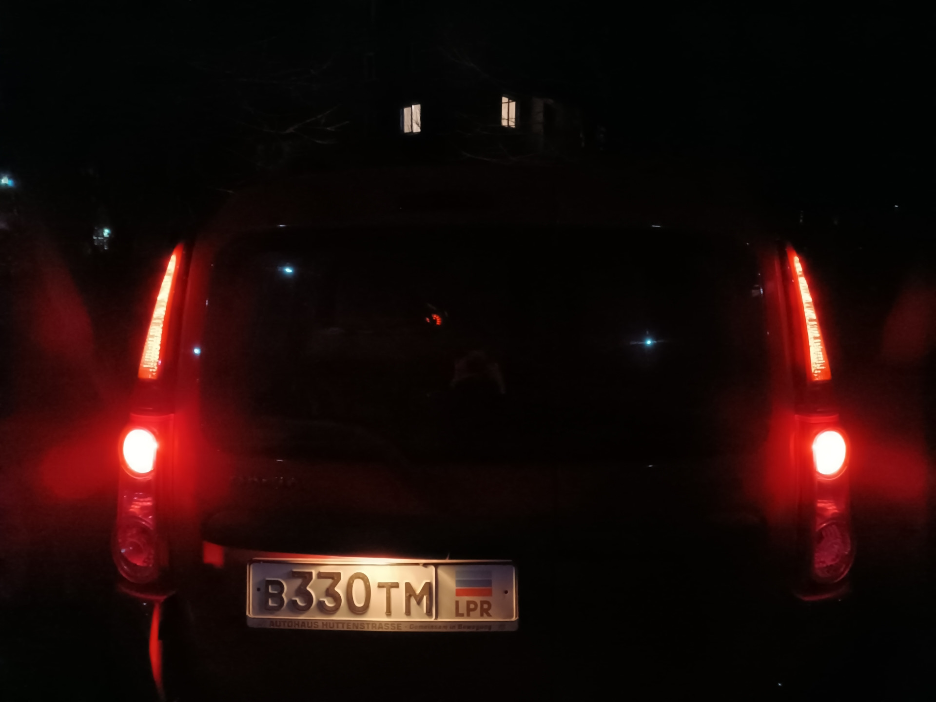 Дополнительные светодиодные фонари — Dacia Logan MCV (1G), 1,6 л, 2010 ...