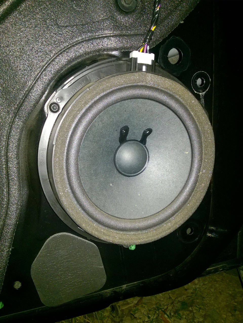 Штатный динамик ford focus 3. Штатные динамики ford focus 2. Штатные динамики фф2. Полярность динамиков форд фокус 3. Динамики фф3.