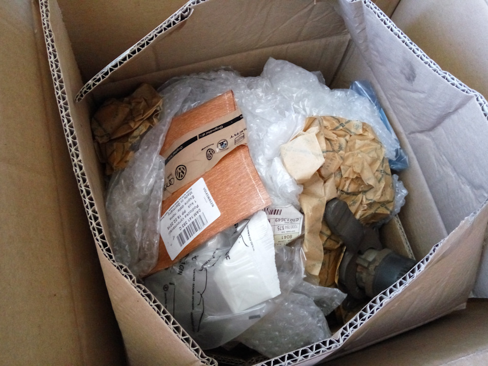 Фото в бортжурнале Skoda Octavia Combi A7 Mk3. Запчасти на фото: 0AM141383C, 022918