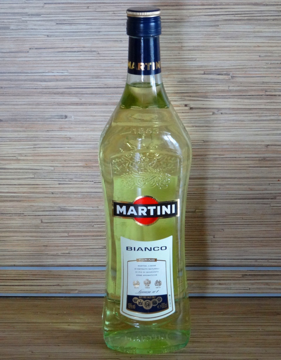 Martini bianco. Мартини Бьянко 0.7. Мартини Бьянко 1. Мартини 1л. Мартини Бьянко 1л.