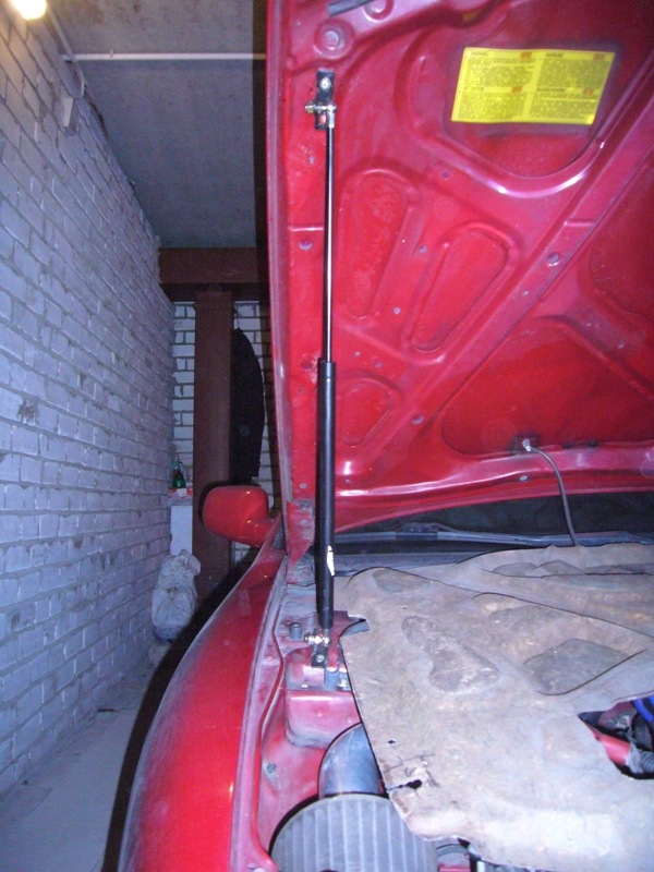 амортизатор капота — Honda Accord Coupe (5G), 2,2 л, 1997 года ...