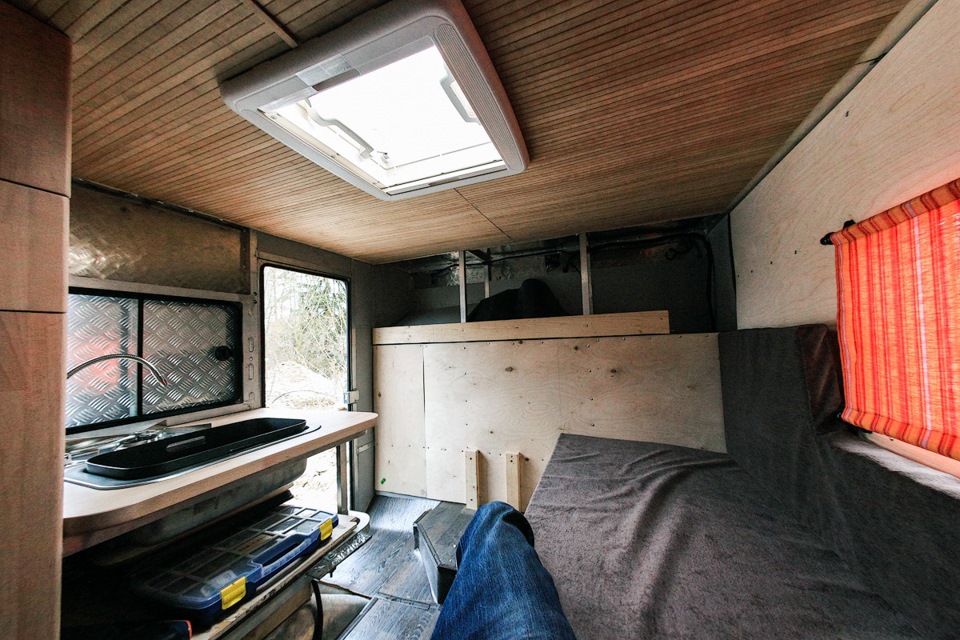 Внутри Каргуши — Toyota Hilux (7G)