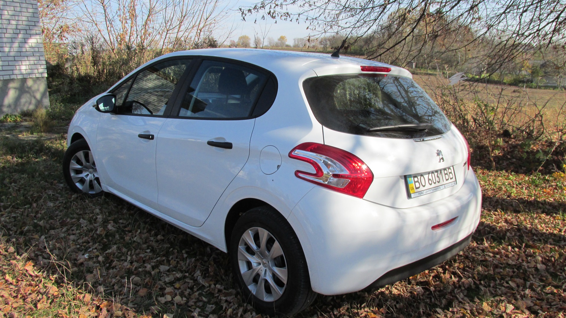 Peugeot 208 (1G) 1.0 бензиновый 2013 | Access 1.0 VTi на DRIVE2