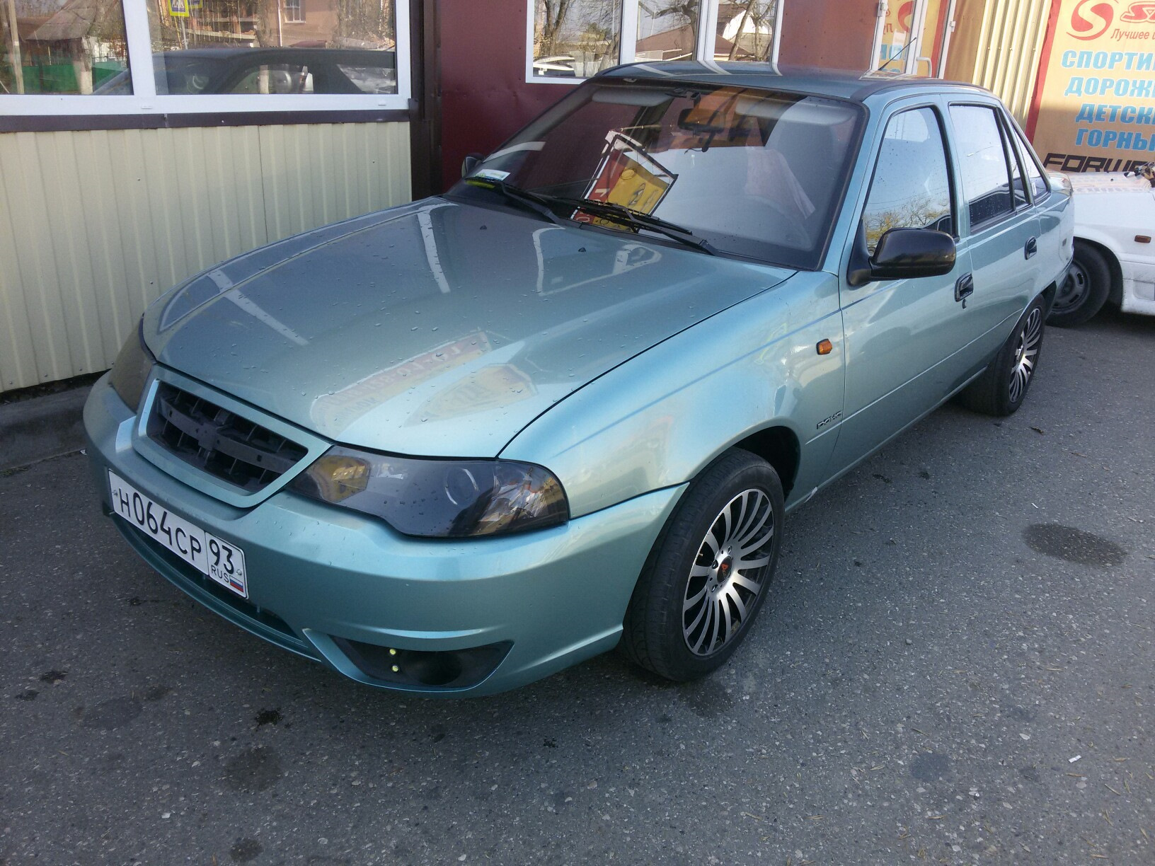 Nexia 2009. Daewoo Nexia зеленая. Дэу Нексия 2009. Дэу Нексия 2009г. Нексия 1998 зеленая.