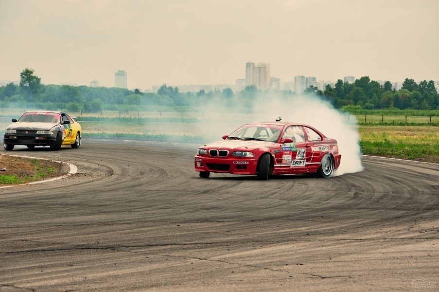 Russian drift series. Наваливает боком. Федос дрифт. Наваливать на машине. Машины чтобы панаваливать боком