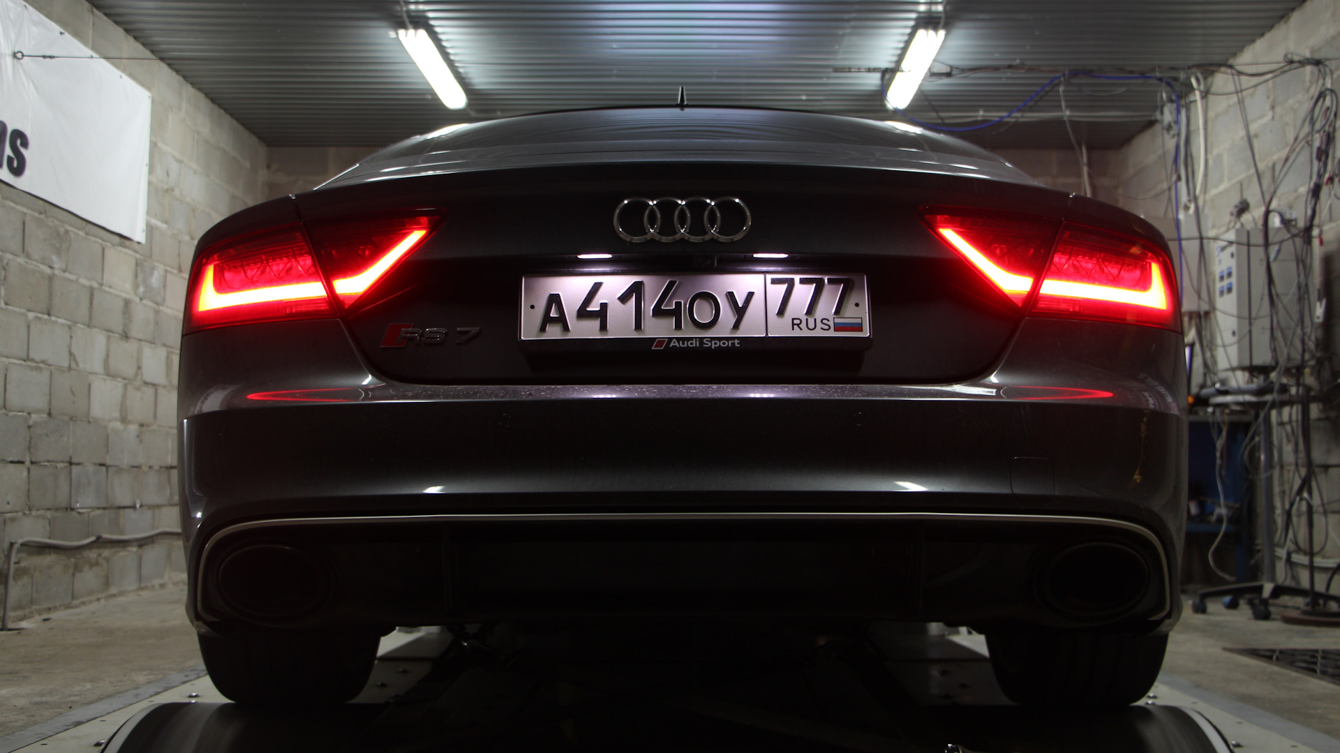Работа на стенде по настройке RS7 — Audi RS7 (C7), 4 л, 2013 года ...