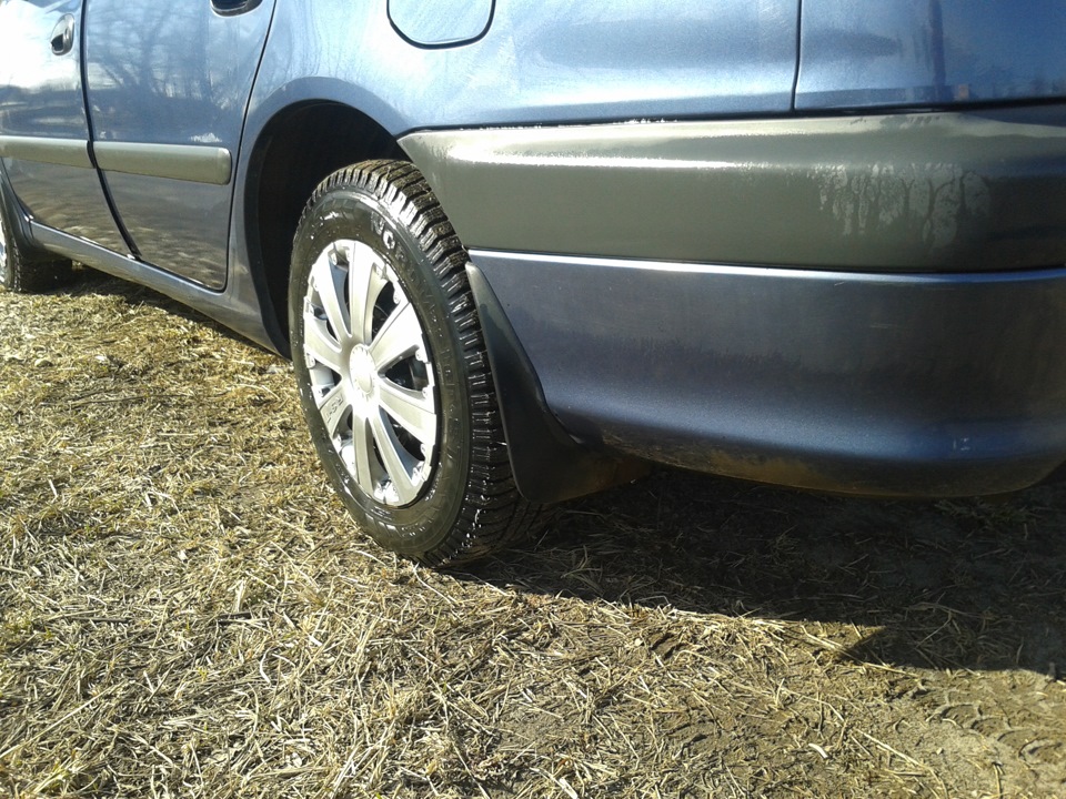 Брызговики — Toyota Avensis I, 1,6 л, 1999 года | аксессуары | DRIVE2