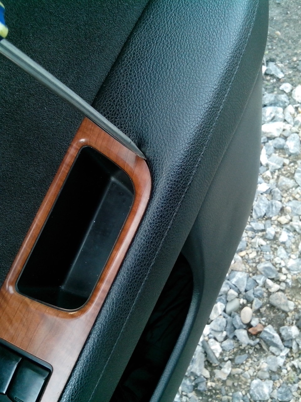 снять обшивку двери тиида