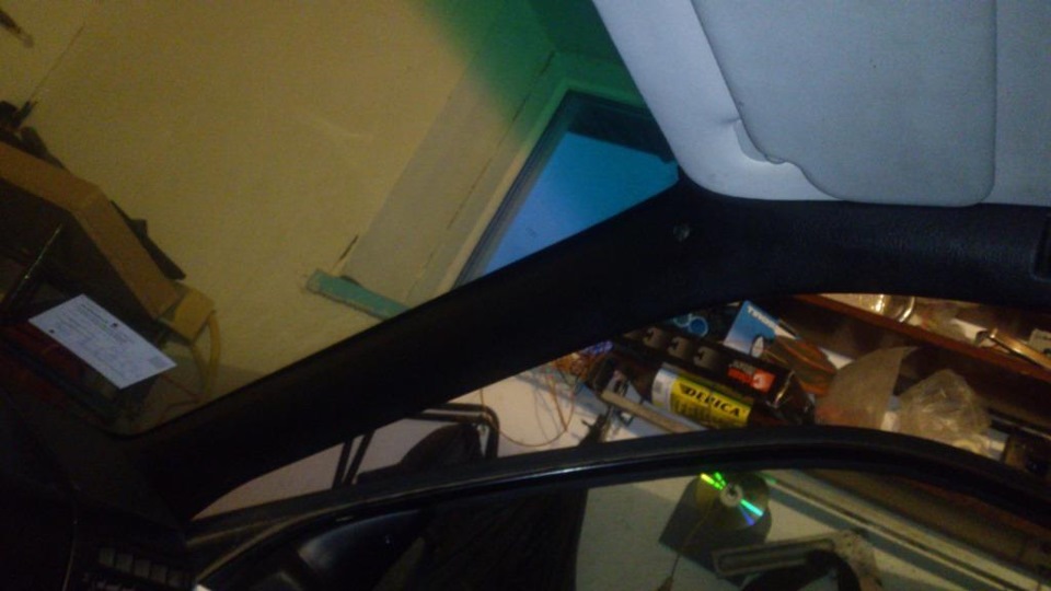 Замена тормозного цилиндрика, скрываем провод видеорегистратора ...