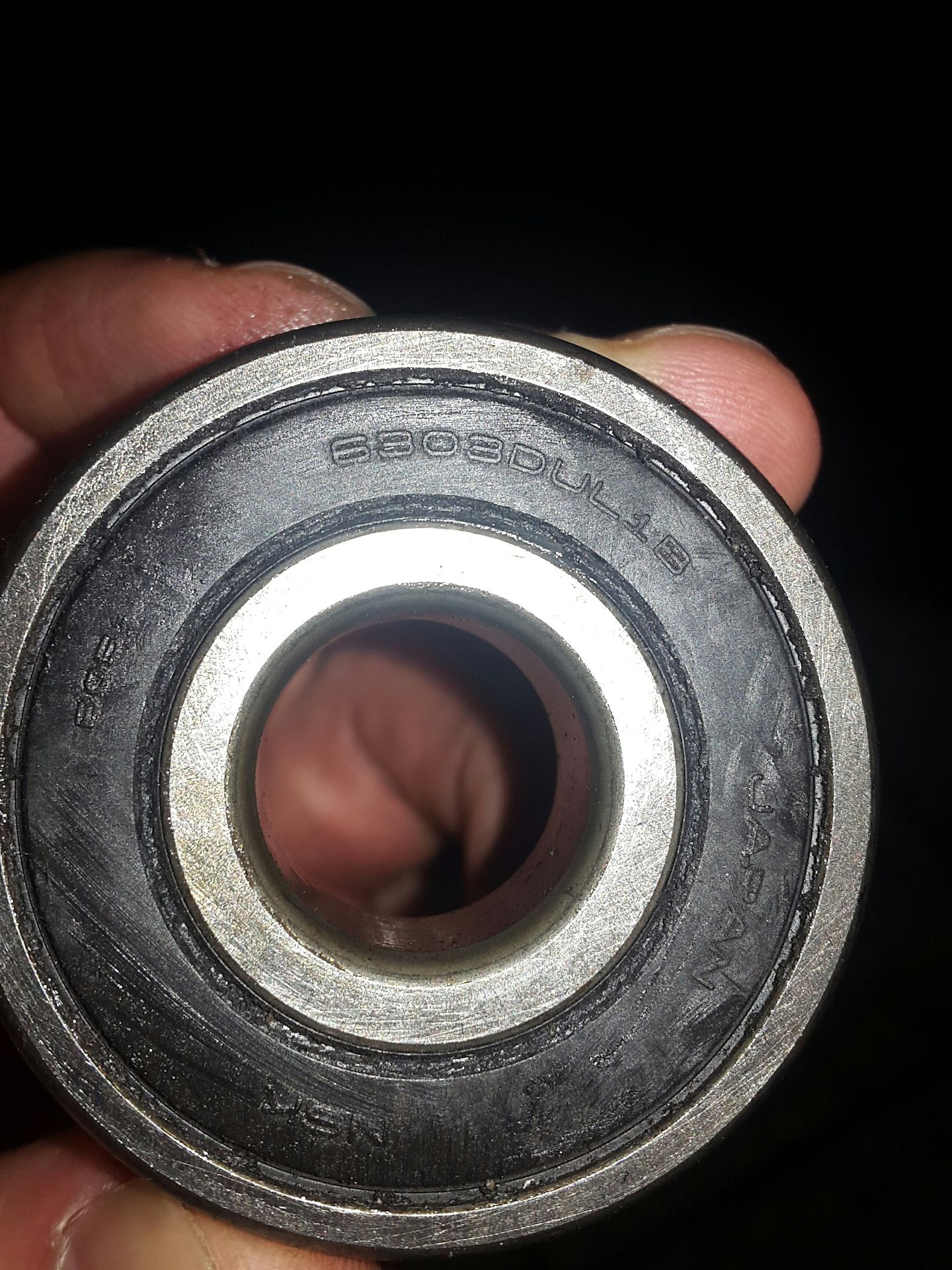 Ролик обводной мазда 6. Подшипник ролика натяжителя мазда 6 gh. Caffaro 500-364 замена подшипника. Натяжной ролик мазда 6 gh 2. Замена подшипников в роликах мазда 6 gh 2.