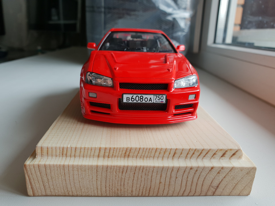 Торт Nissan Skyline r34