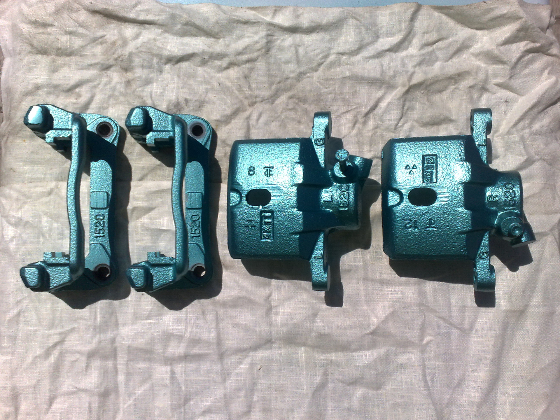 Задний тормозной суппорт паджеро 2. Суппорт паджеро спорт 2. Задние суппорта митсубиси паджеро 2. Суппорт ауди а8 д2. Суппорт задний mitsubishi pajero 2.