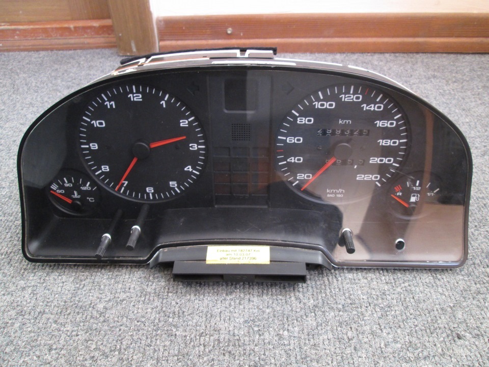 Часы ауди 80 б3