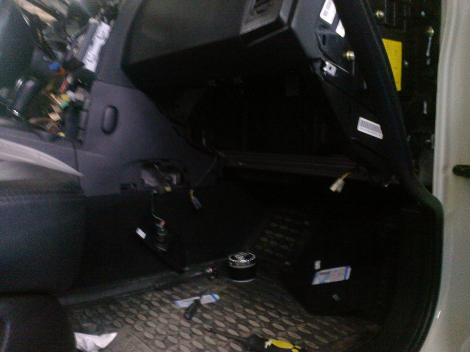 Вид без бардочка — SsangYong Kyron