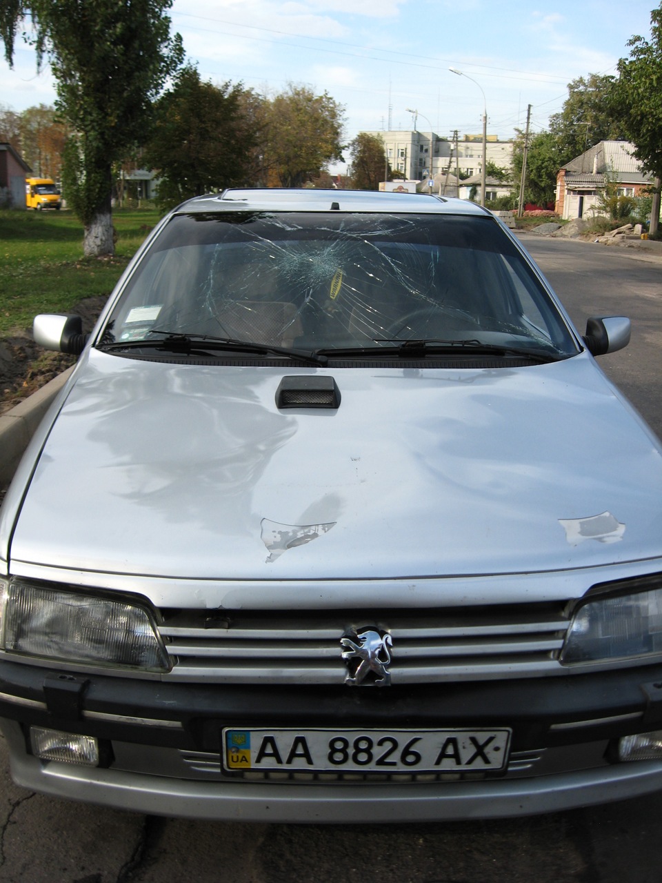 Открылся капот на скорости 80 км… а потом больничка… — Peugeot 405, 1,9 л,  1988 года | ДТП | DRIVE2