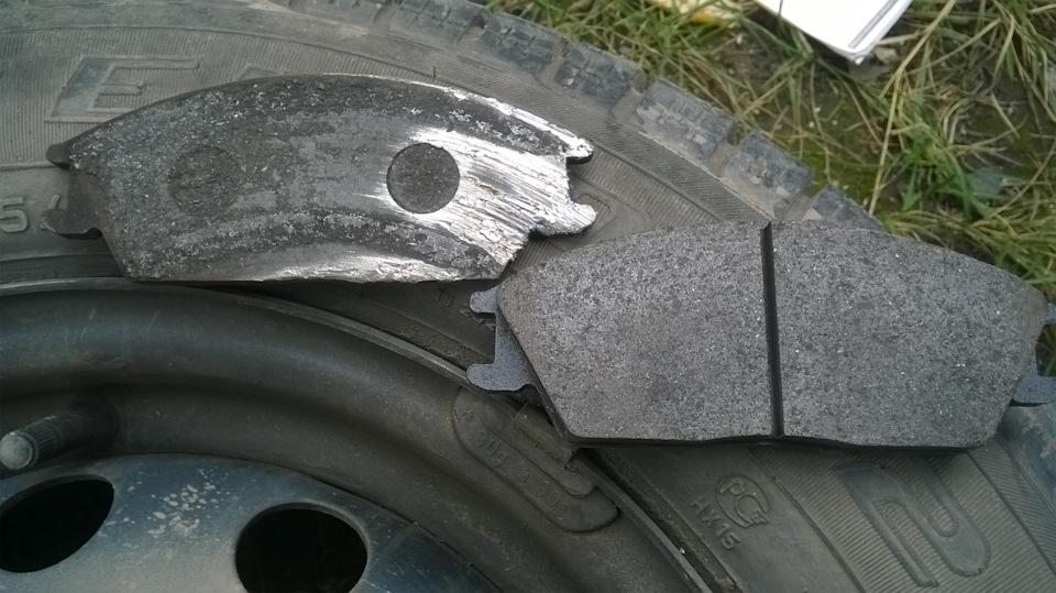 Замена передних колодок — Hyundai Accent (2G), 1,5 л, 2005 года ...