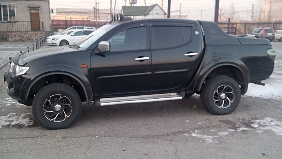 Mitsubishi l200 drive2