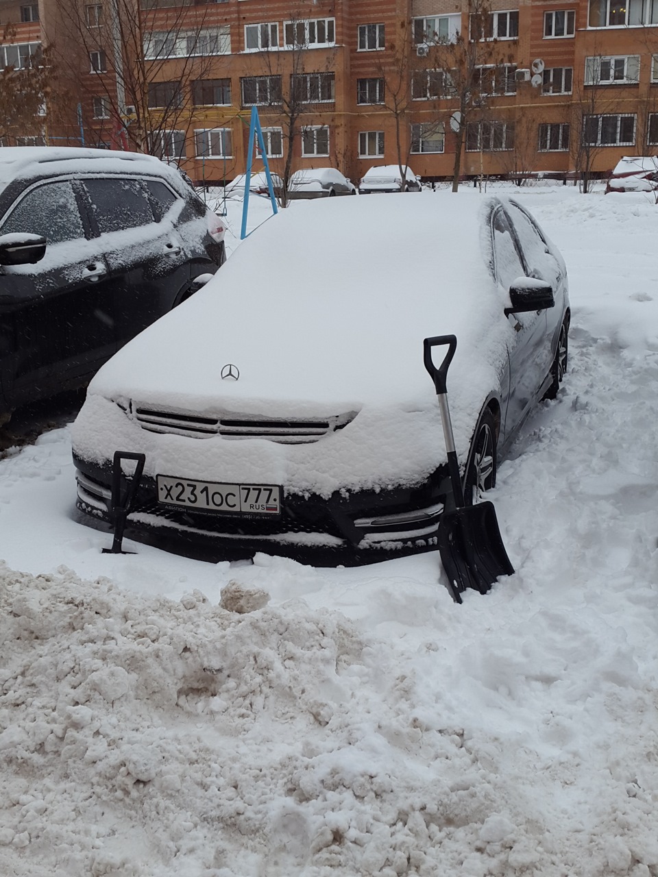 Пора будить спящую красавицу!))) — Mercedes-Benz C-Class (W204), 1,8 л ...