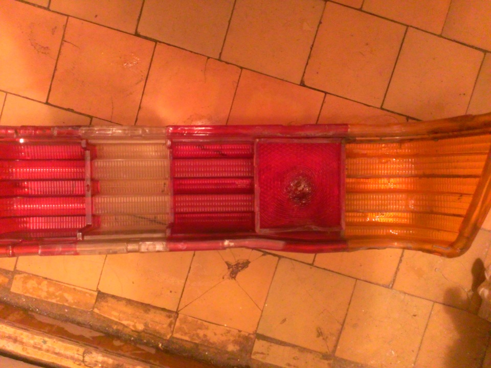 Задние фары разбор и устройство — Mercedes-Benz W123, 2 л, 1979 года ...