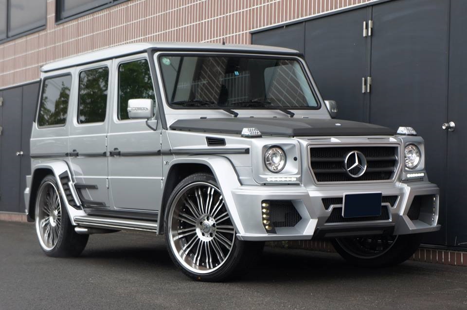 Mercedes g55 AMG Black Tuning