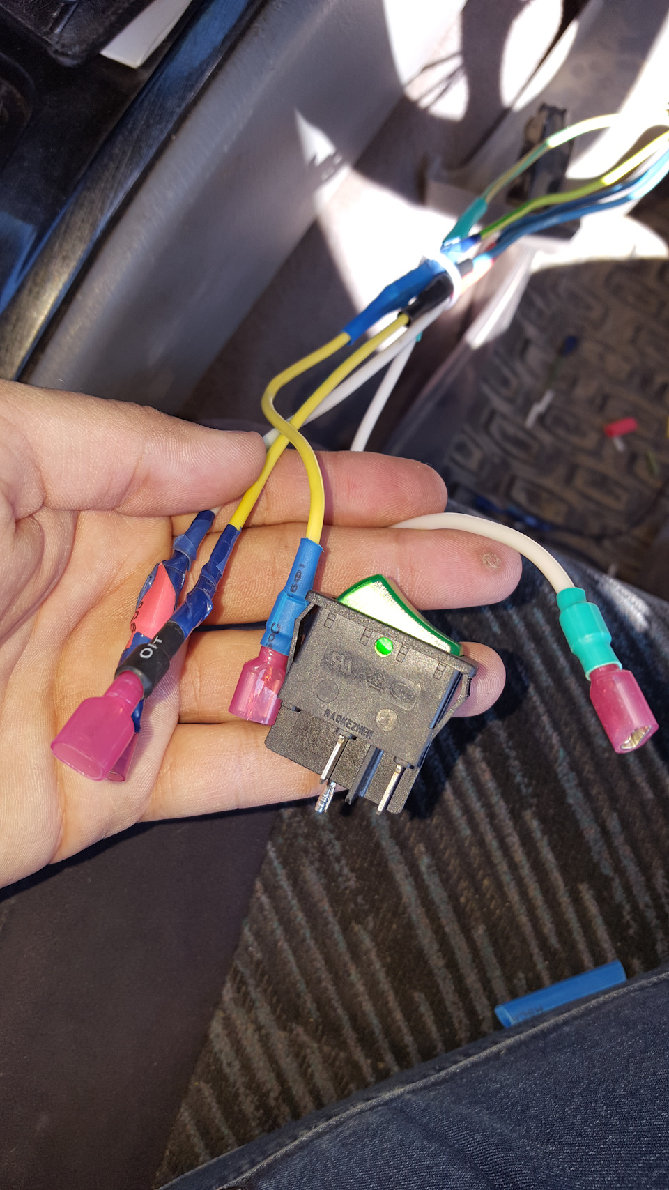 Кнопка (тумблер) на вентиляторы радиатора — Subaru Forester (SF), 2 л ...